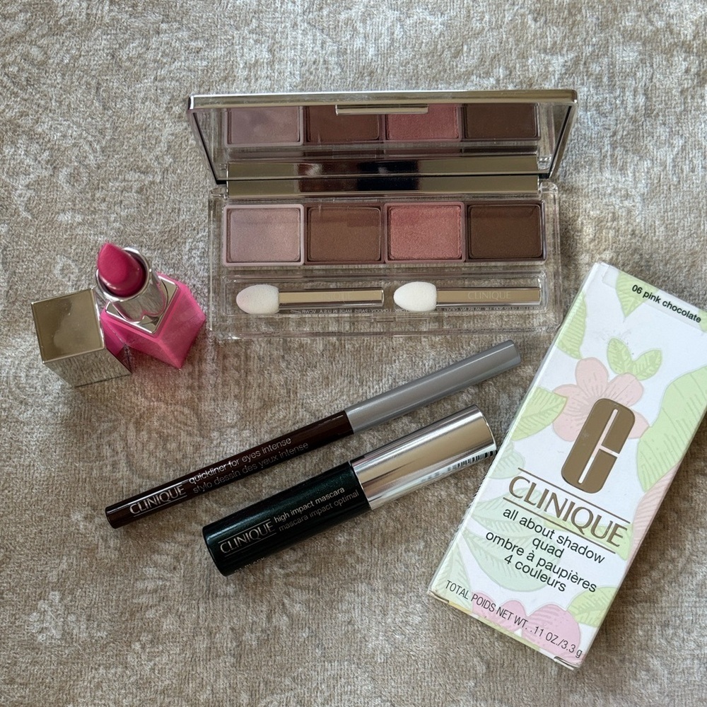 Clinique Set All About Shadow Quad Brown Eyeliner Black Mascara Pop Glaze Lip